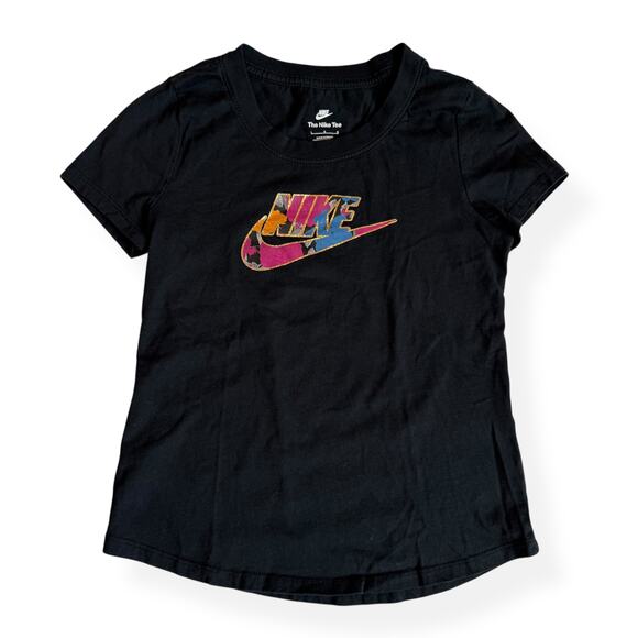 Nike Other - Nike GIrls Black Graphic T-Shirt Large